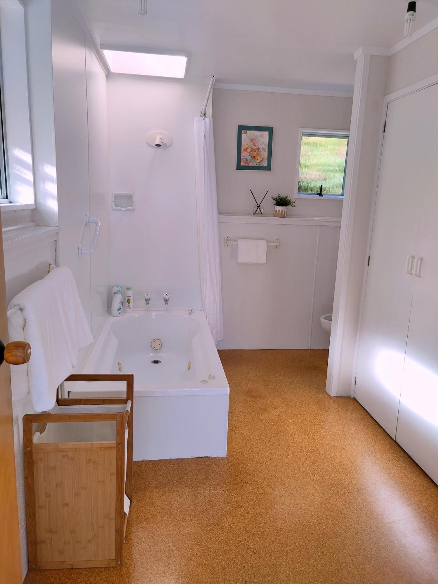 אגם טאופו Delight In Birch-Lake View Holiday Home מראה חיצוני תמונה