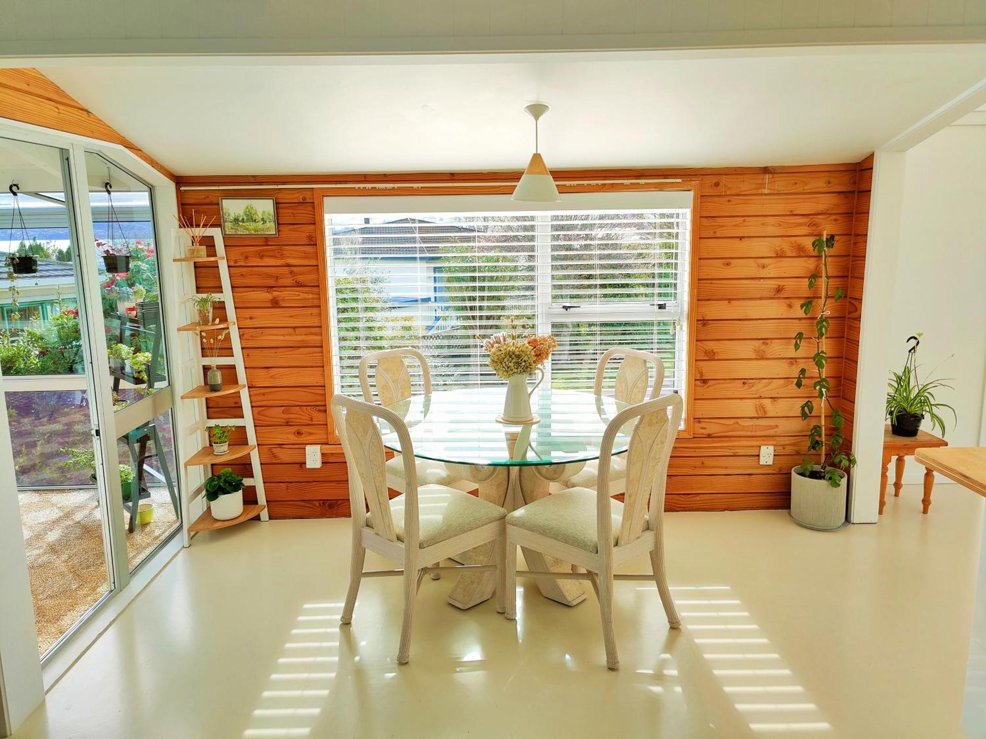 אגם טאופו Delight In Birch-Lake View Holiday Home מראה חיצוני תמונה