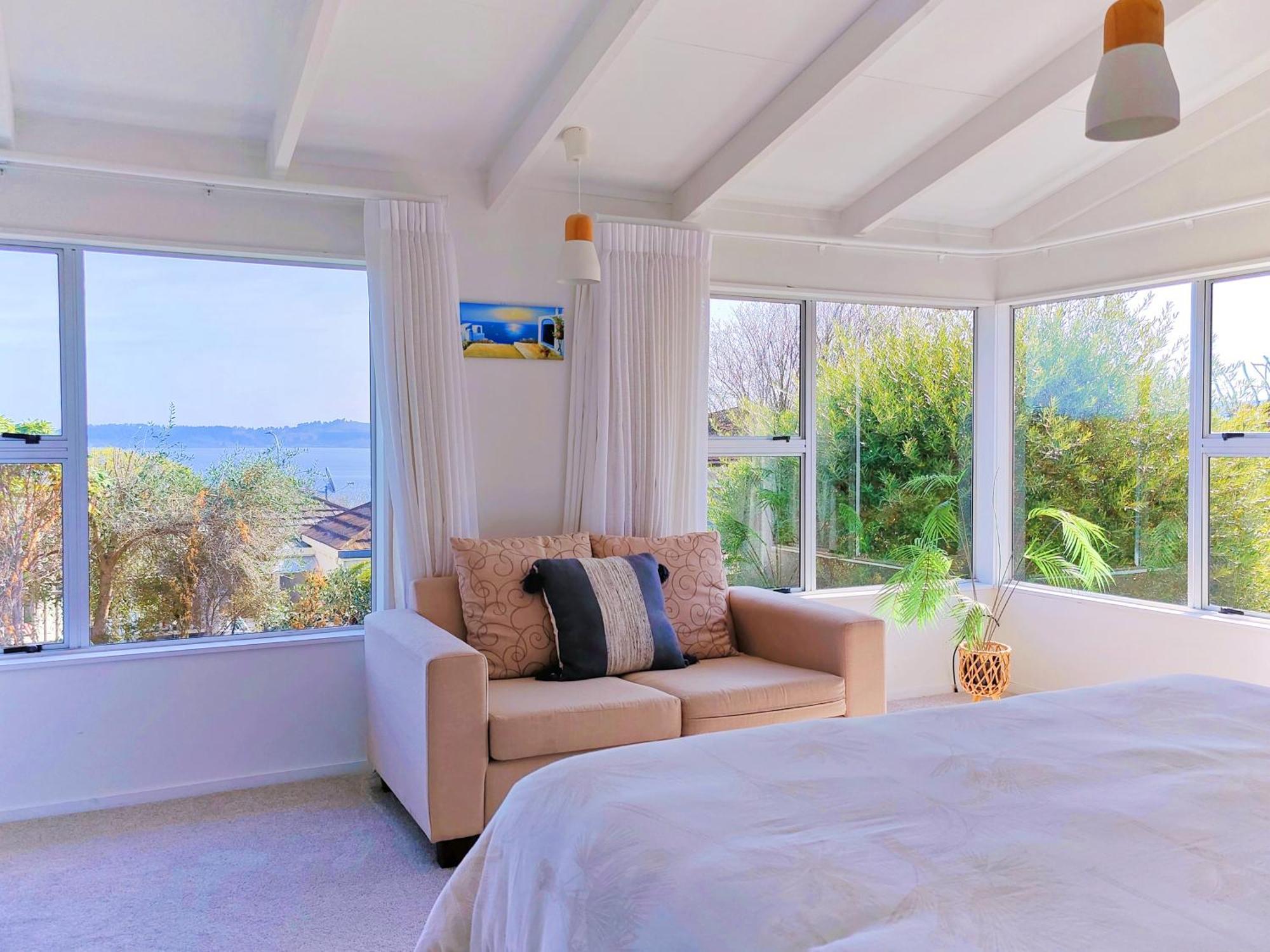 אגם טאופו Delight In Birch-Lake View Holiday Home מראה חיצוני תמונה