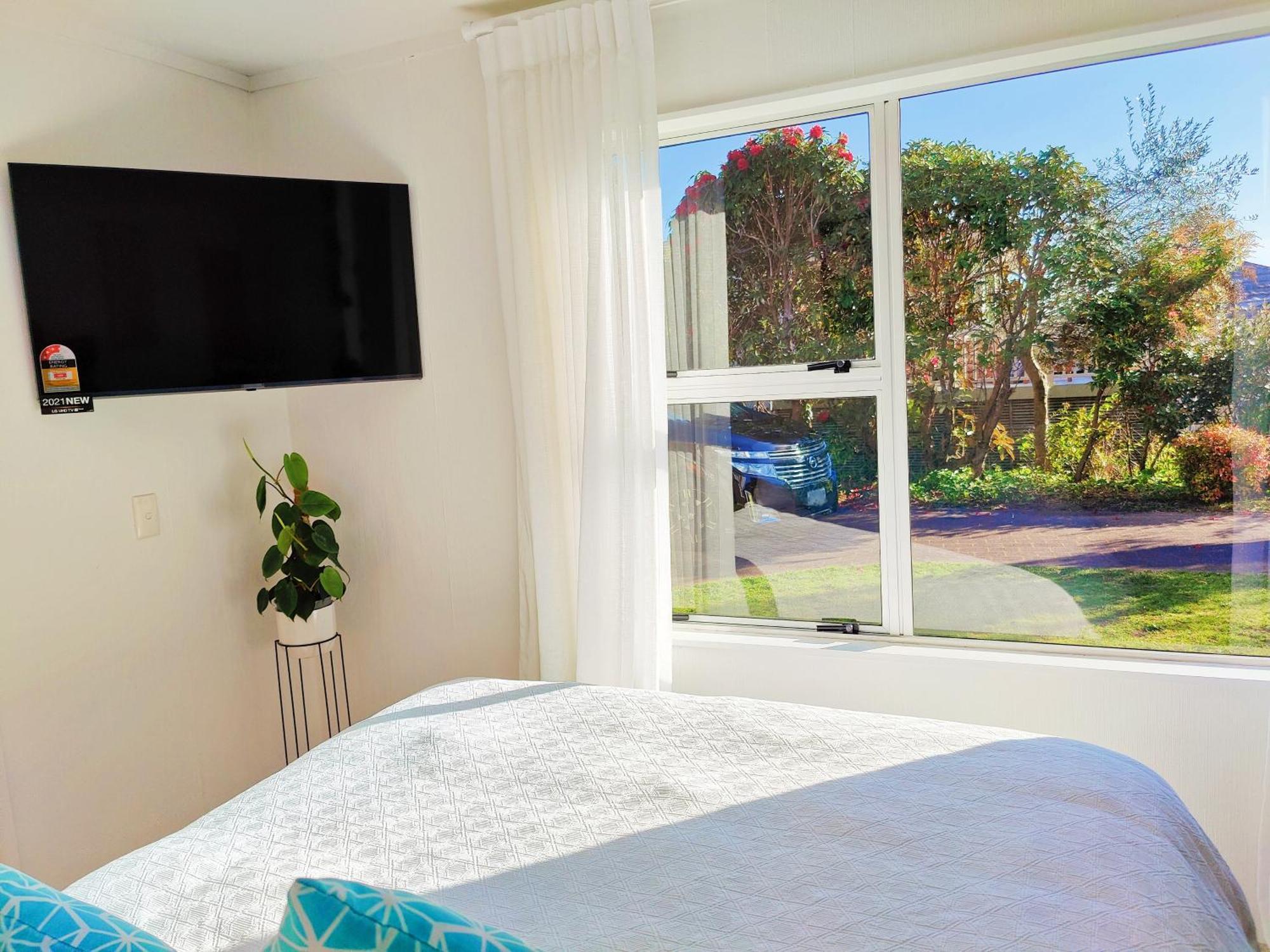 אגם טאופו Delight In Birch-Lake View Holiday Home מראה חיצוני תמונה