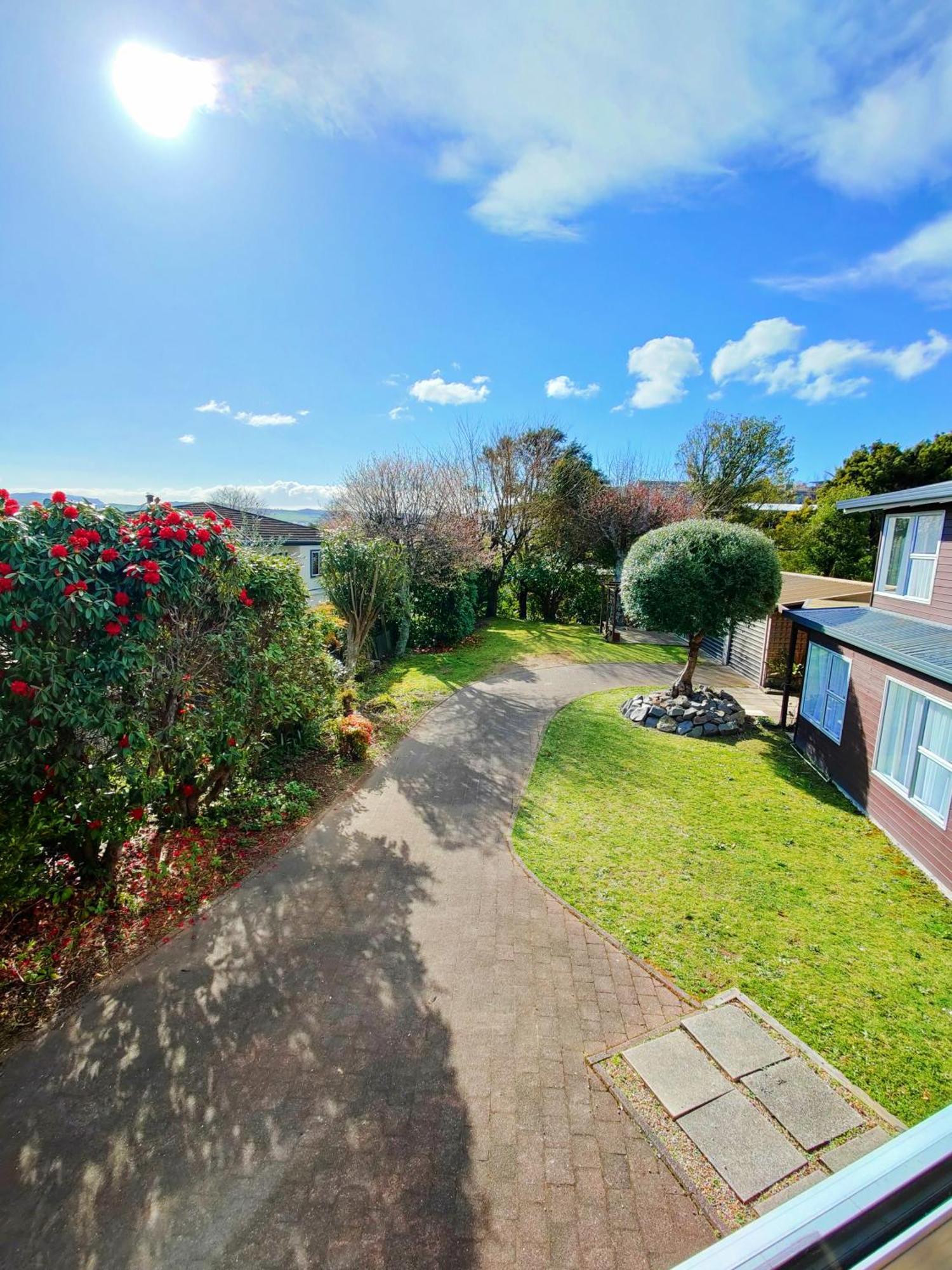 אגם טאופו Delight In Birch-Lake View Holiday Home מראה חיצוני תמונה