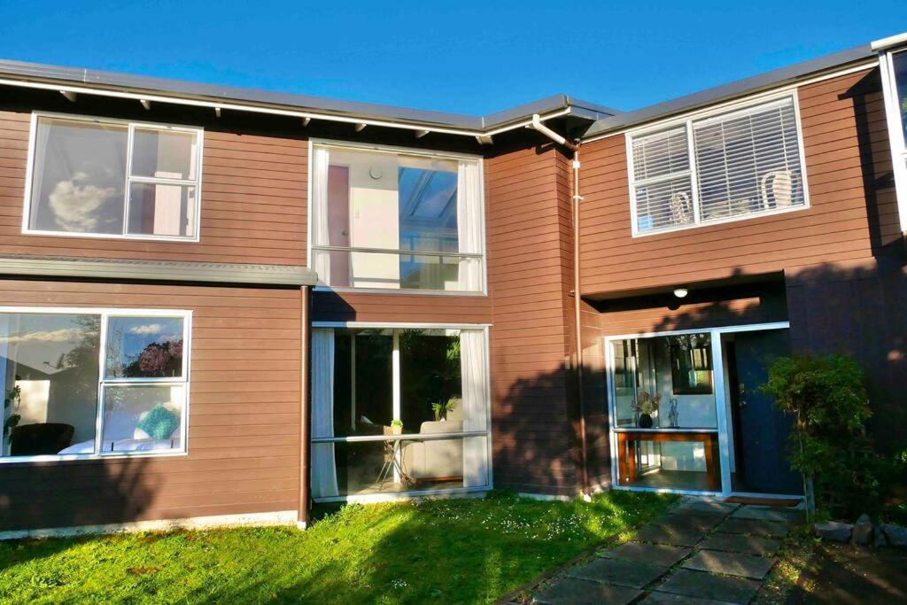 אגם טאופו Delight In Birch-Lake View Holiday Home מראה חיצוני תמונה